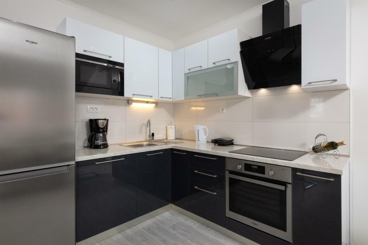 Villa Apartments Kordic Kaštela Extérieur photo