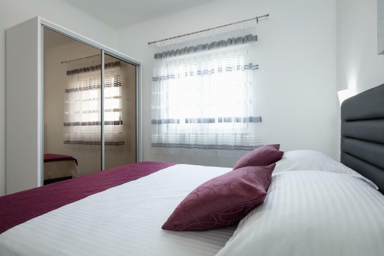 Villa Apartments Kordic Kaštela Extérieur photo