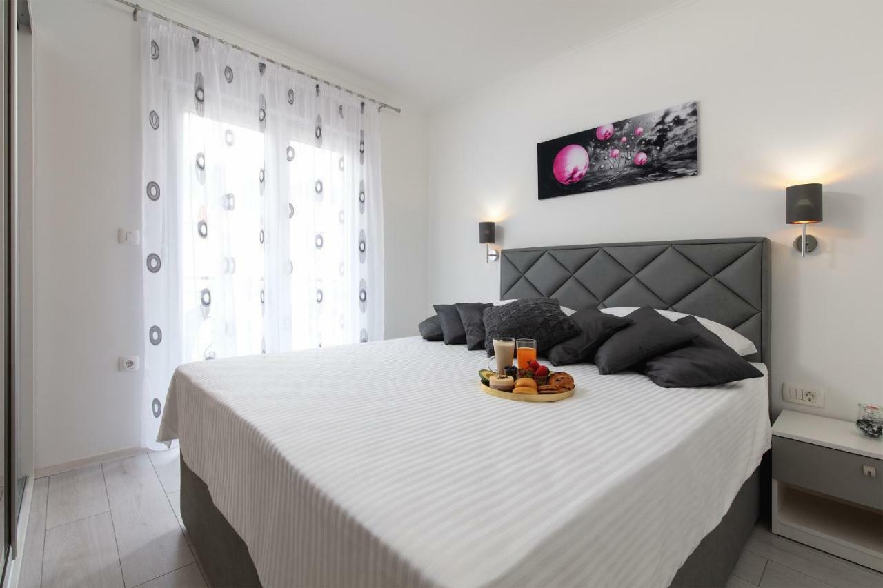 Villa Apartments Kordic Kaštela Extérieur photo